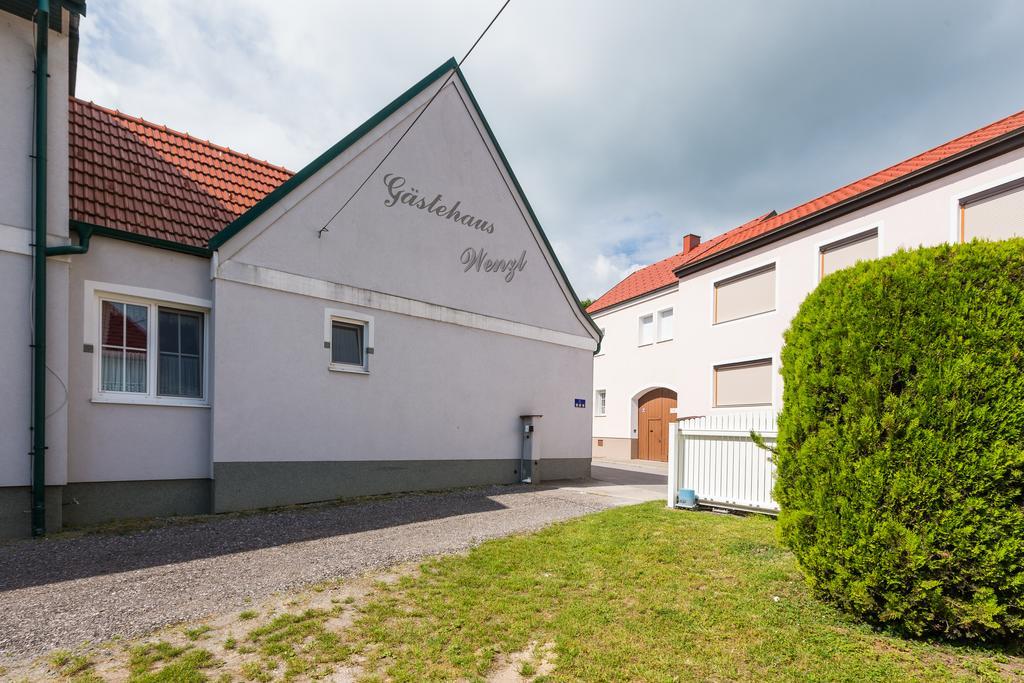 Gaestehaus - Doris - Wenzl Mörbisch am See Esterno foto