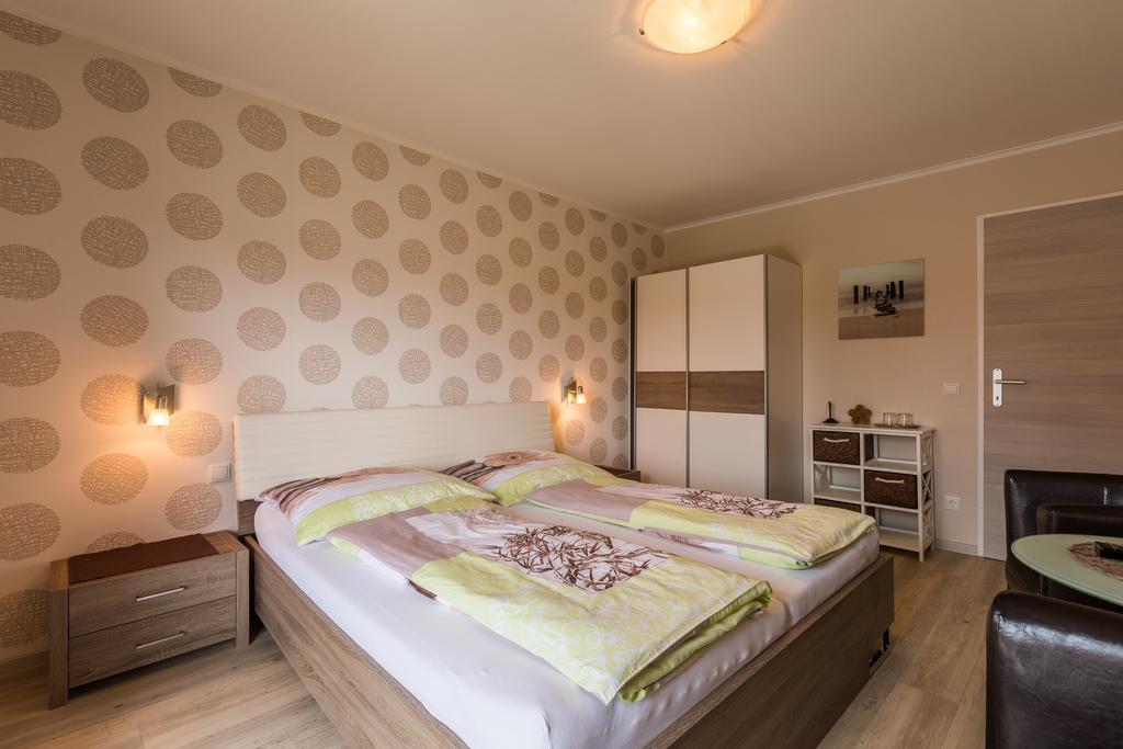 Gaestehaus - Doris - Wenzl Mörbisch am See Esterno foto
