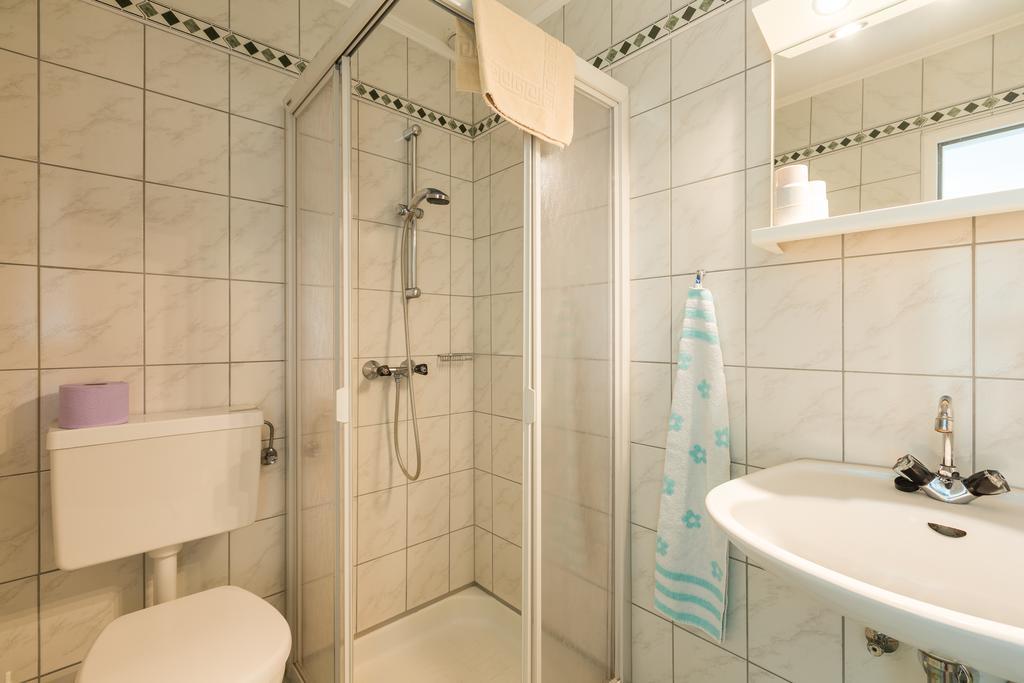 Gaestehaus - Doris - Wenzl Mörbisch am See Esterno foto