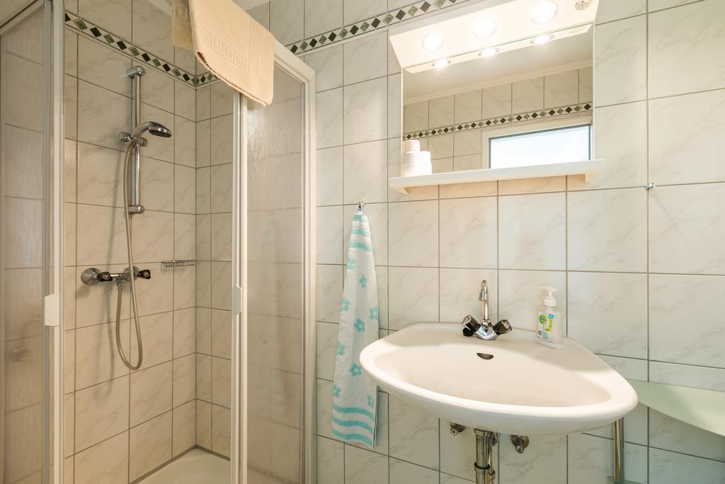 Gaestehaus - Doris - Wenzl Mörbisch am See Esterno foto